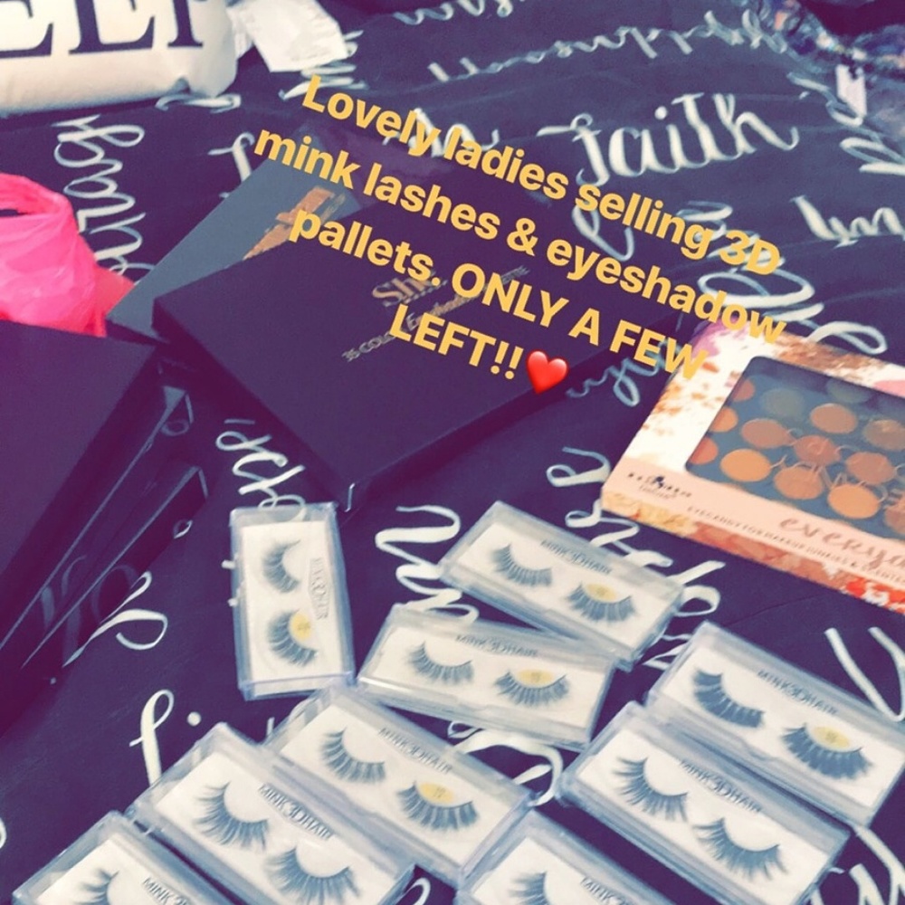 SALE $10 Eyeshadow pallets